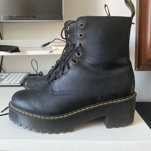 Dr. Martens Shriver in Black